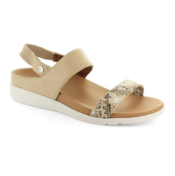 Strive Isla sandal almond snake glamour 8.5 NWT - Picture 1 of 9